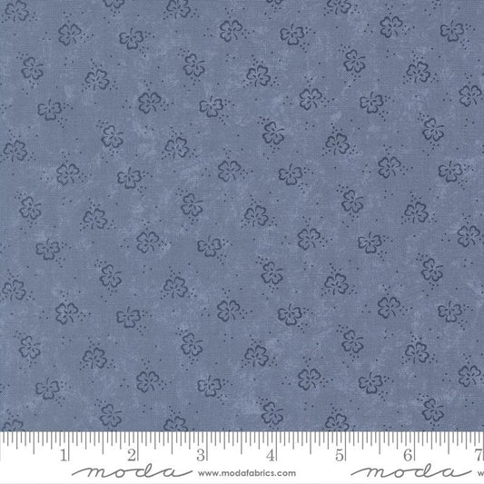 Bluebirds Nest - Clover - Light Blue - Yardage