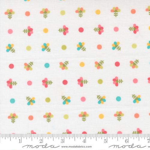 In The Garden 29232 11 Off White Fabric