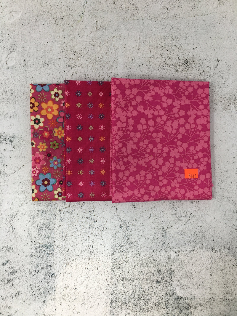 3 Fat Quarter Bundle 8444 - Single Special