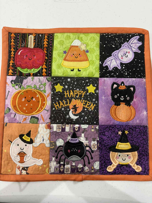10/29/25 Halloween Appliqué Mini Quilt- In Store