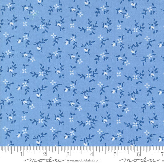 Cali Co Vine and Bud Sky Blue Yardage