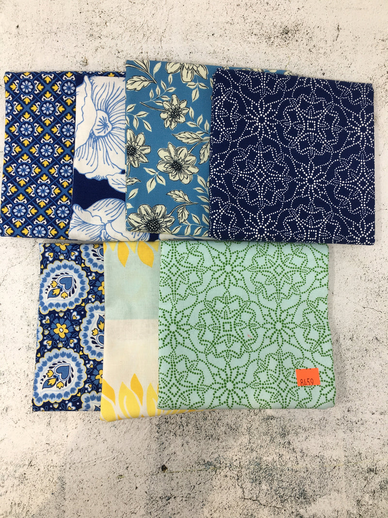 7 Fat Quarter Bundle 8459 - Single Special