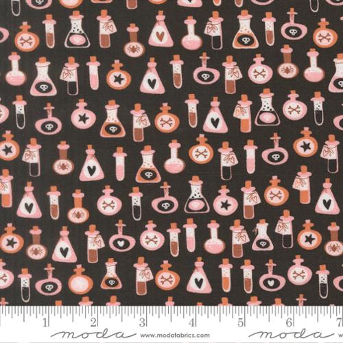 Purrs and Boos 39065 16 Black Cat Fabric