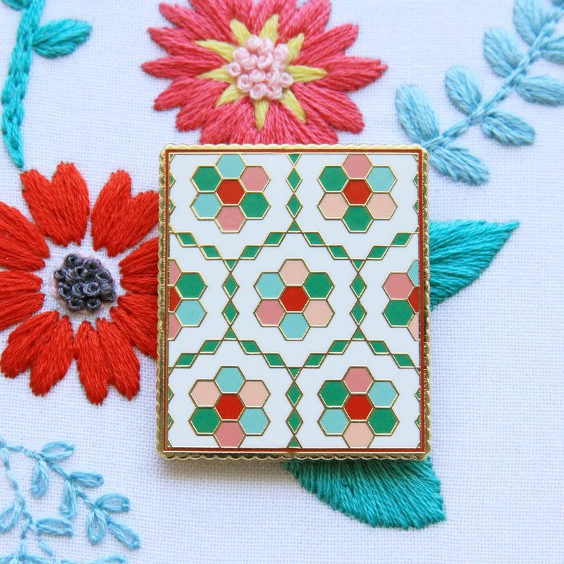 Magnetic Needle Minder Vintage Flower Garden Quilt