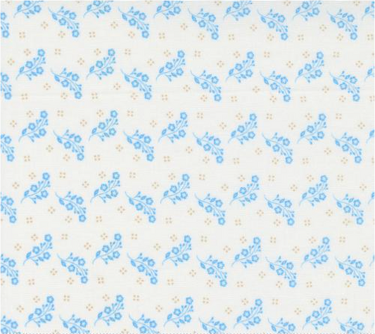 Linen Cupboard Chantilly Cornflower Tossed Yardage