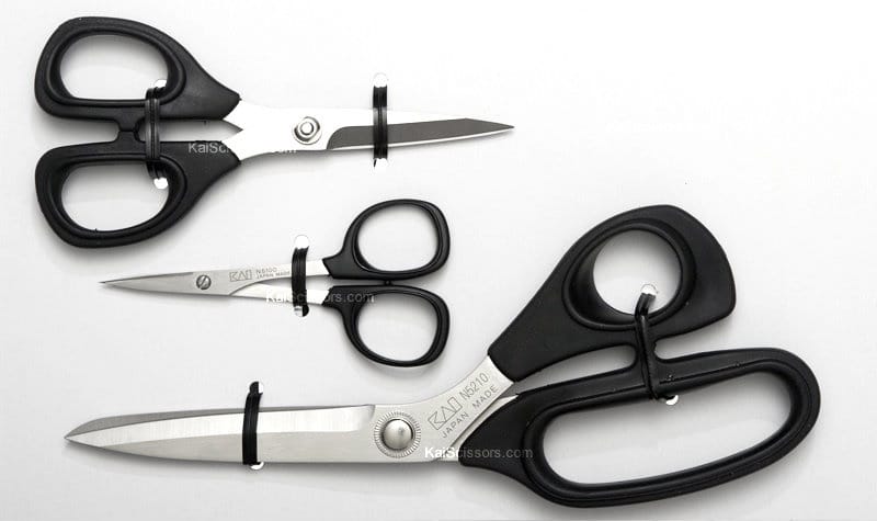 KAI  Black Scissors Gift Set