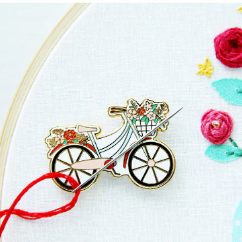 Magnetic Needle Minder Vintage Bicycle
