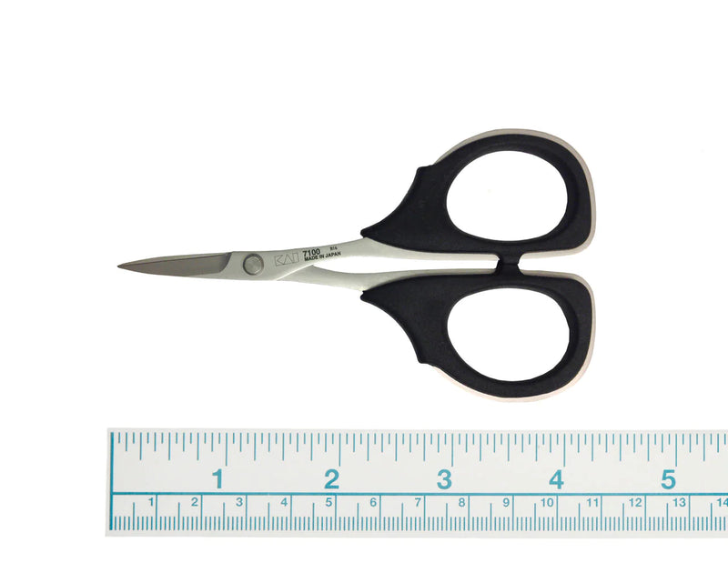 KAI 4" 1/4 Professional Scissors